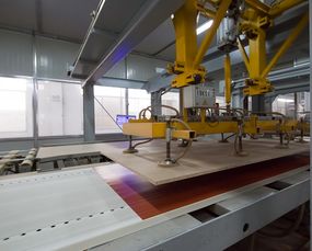 索菲亞工廠行 智能生產(chǎn)線締造高品質(zhì)定制家居